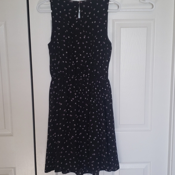 Thyme Maternity Nursing Dress - Picture 3 of 4